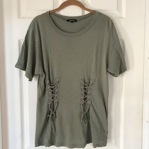 Ambiance Tee Size Medium